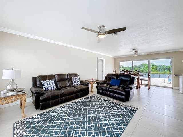 6803 Kingston Drive, Lake Worth FL 33462 - Lake Worth, FL - Photo 3