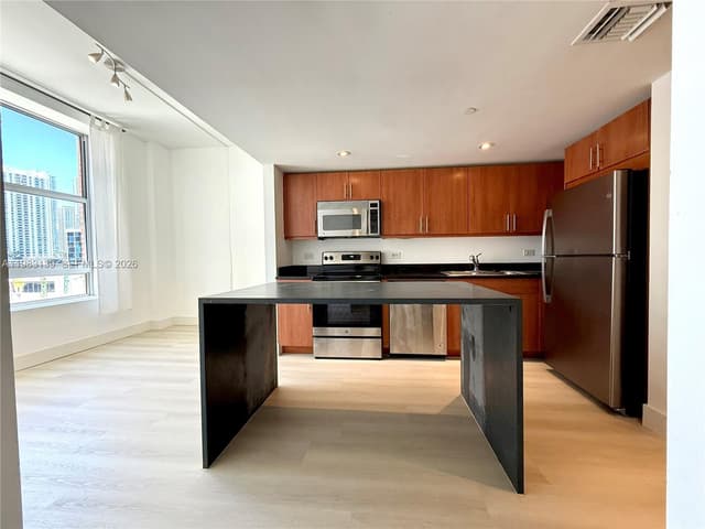 111 E Flagler St # 805, Miami FL 33131 - Miami, FL - Photo 2