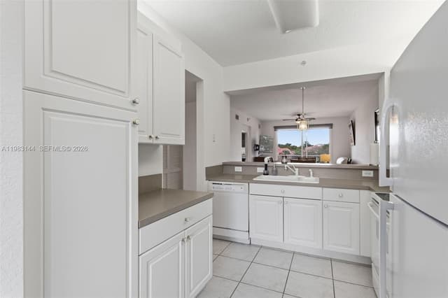 7765 Yardley Dr # 313, Tamarac FL 33321 - Tamarac, FL - Photo 7