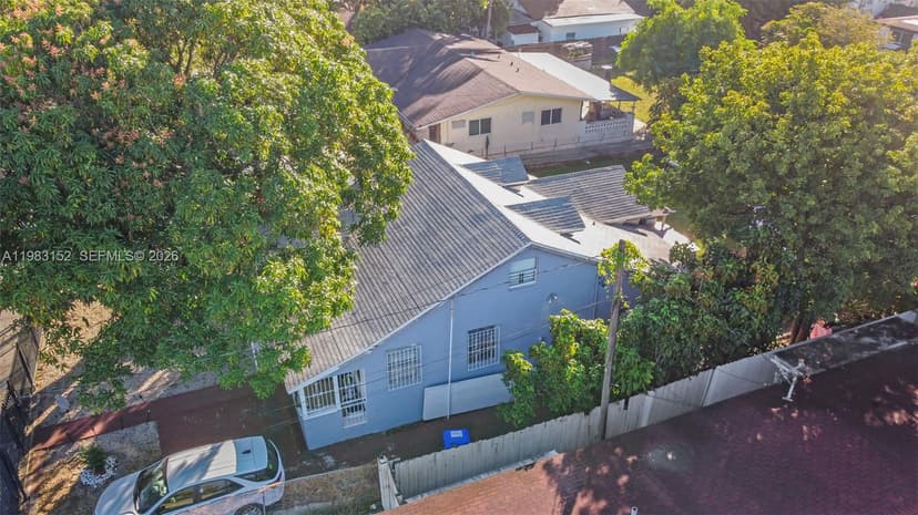 2142 NW 33rd St, Miami FL 33142