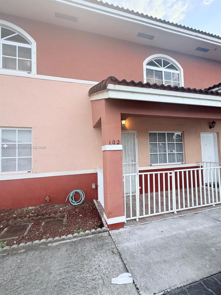 6801 W 36th Ave # 102, Hialeah FL 33018
