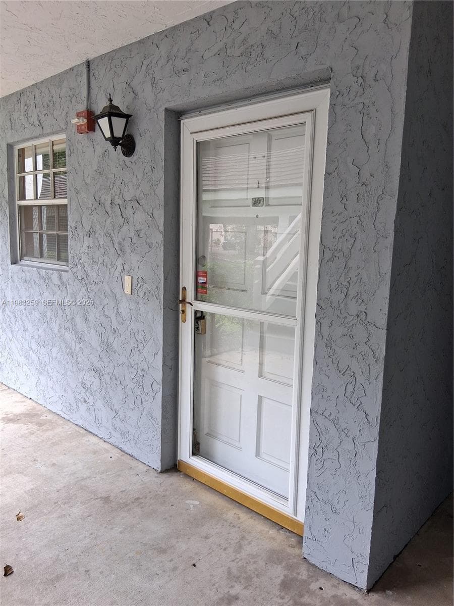 7556 Stirling Rd # 123, Davie FL 33024 - Davie, FL - Photo 1