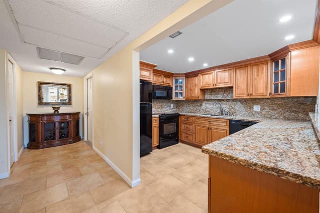 2651 S Palm Aire Drive # 101, Pompano Beach FL 33069 - Pompano Beach, FL - Photo 2