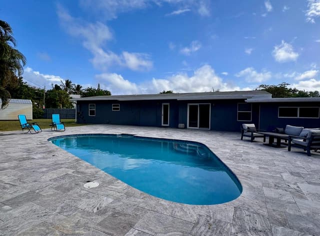 525 NE 27th Street, Wilton Manors FL 33334 - Wilton Manors, FL - Photo 2
