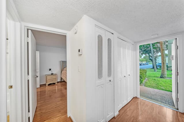 5940 NW 64th Avenue Unit 101, Tamarac FL 33319 - Tamarac, FL - Photo 2