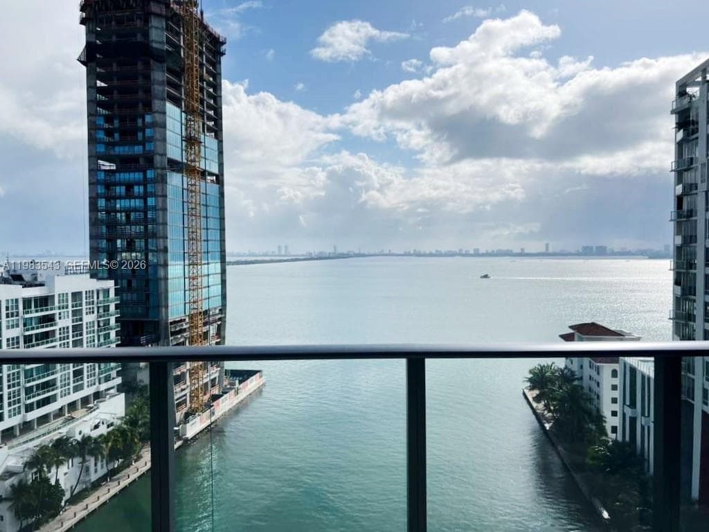 460 NE 28th St # 1407, Miami FL 33137