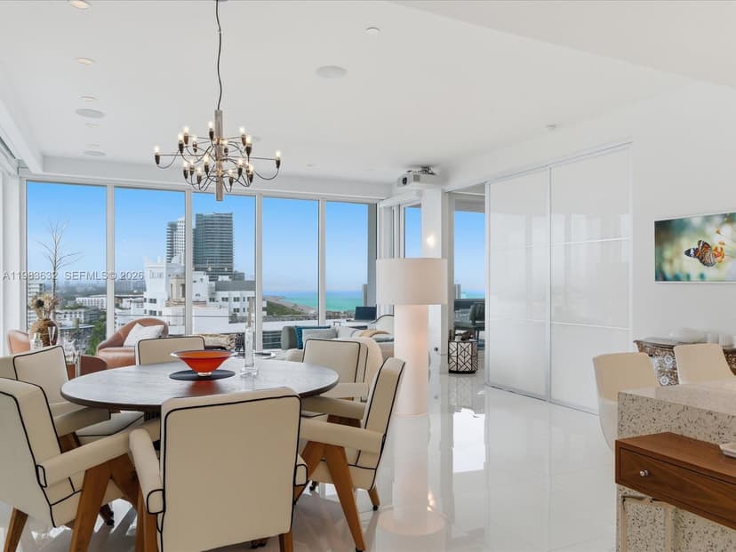 100 Lincoln Rd, Miami Beach FL 33139
