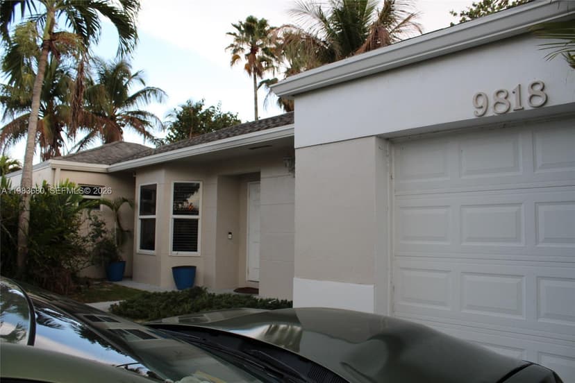 9818 SW 222nd Ter, Cutler Bay FL 33190