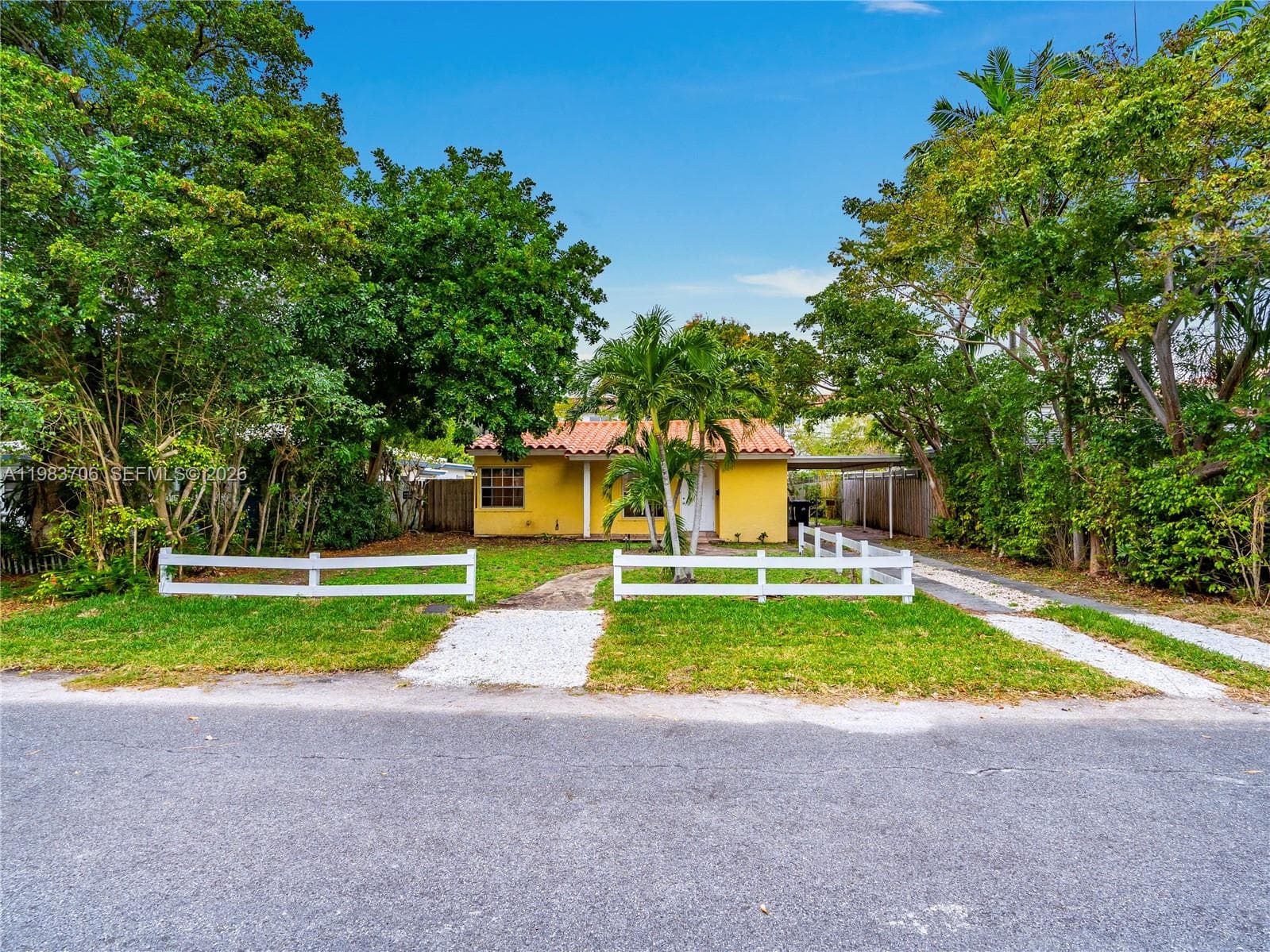 1125 NE 10th Ave, Fort Lauderdale FL 33304