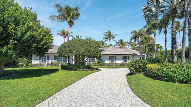 677 Village Road, North Palm Beach FL 33408 - North Palm Beach, FL - Photo 2