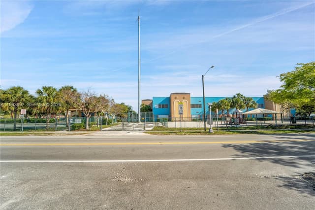 919 Hillcrest Dr # 210, Hollywood FL 33021 - Hollywood, FL - Photo 2