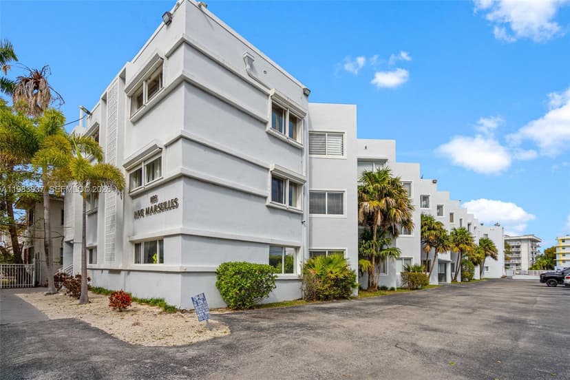 1185 Marseille Dr # 202, Miami Beach FL 33141