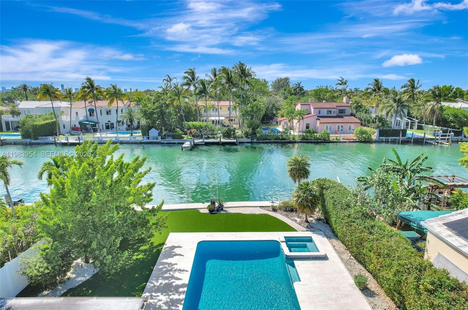 4560 Prairie Ave, Miami Beach FL 33140