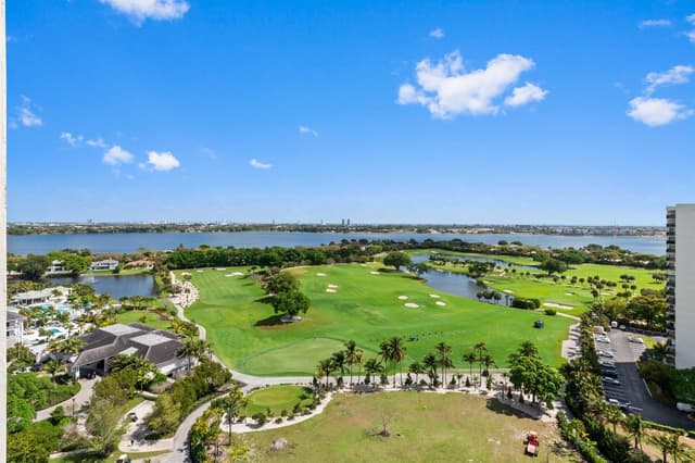 2400 Presidential Way # 2004, West Palm Beach FL 33401 - West Palm Beach, FL - Photo 2