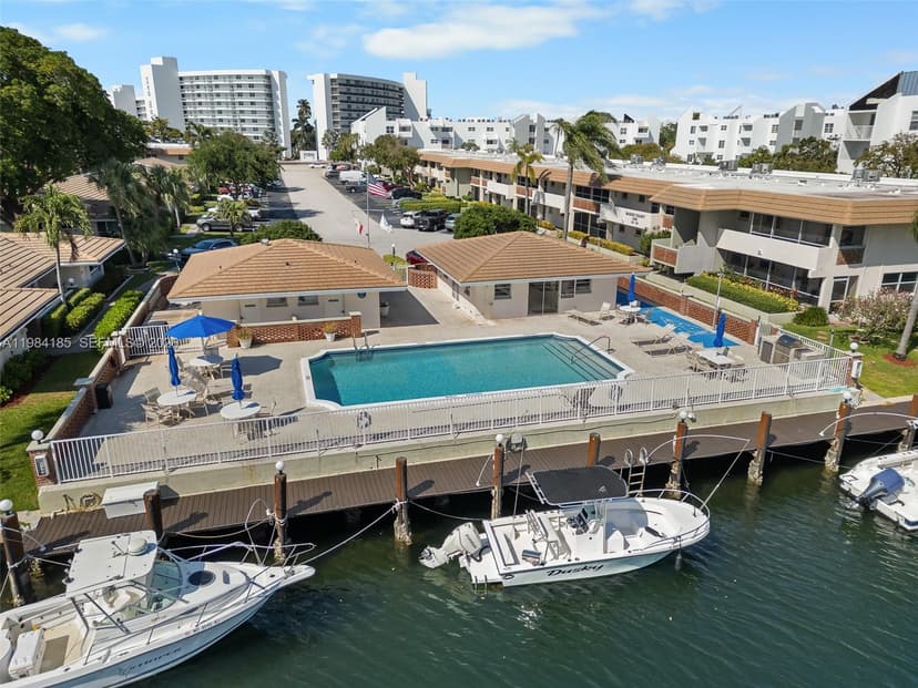 1340 NE 28th Ave # 244, Pompano Beach FL 33062