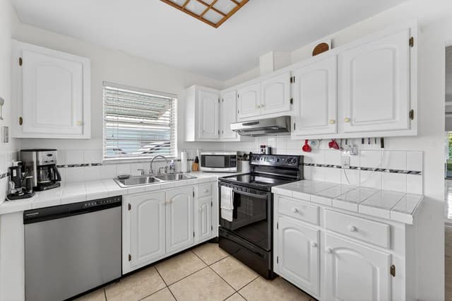 622 Hummingbird Lane, Delray Beach FL 33445 - Delray Beach, FL - Photo 7