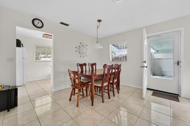 622 Hummingbird Lane, Delray Beach FL 33445 - Delray Beach, FL - Photo 4