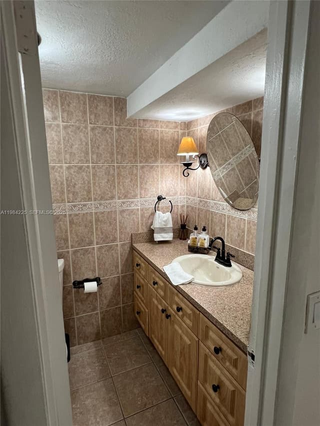 1900 W 68th St # F104, Hialeah FL 33014 - Hialeah, FL - Photo 7