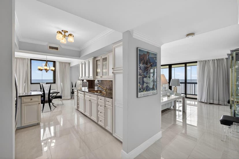 5380 N Ocean Drive # 12e, Singer Island FL 33404