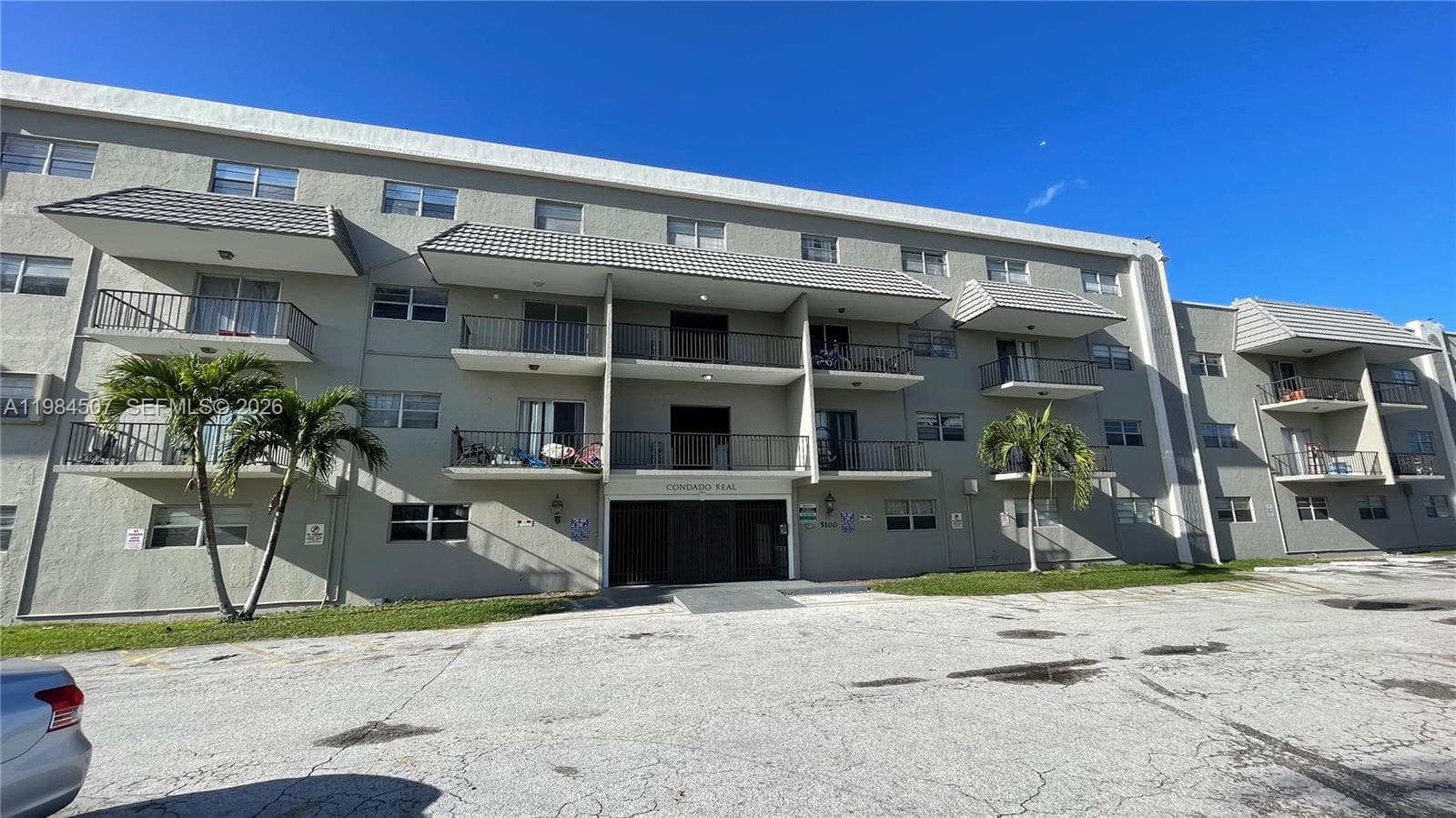 5100 SW 41st St # 226, Pembroke Park FL 33023 - Pembroke Park, FL - Photo 1