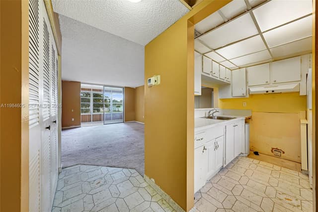 9330 Lime Bay Blvd # 209, Tamarac FL 33321 - Tamarac, FL - Photo 4
