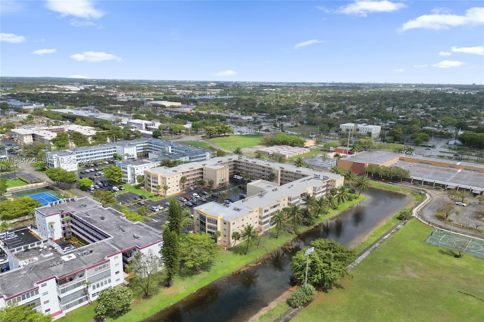 3940 NW 42nd Ave # 320, Lauderdale Lakes FL 33319 - Lauderdale Lakes, FL - Photo 1