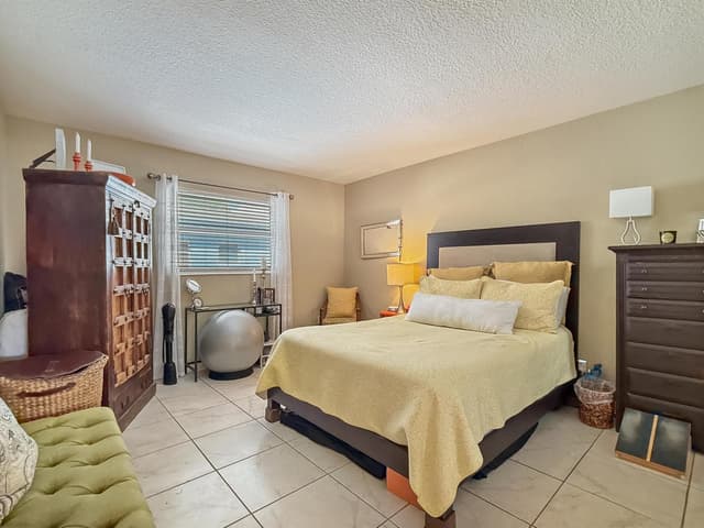 2607 NE 8th Avenue # 25, Wilton Manors FL 33334 - Wilton Manors, FL - Photo 4