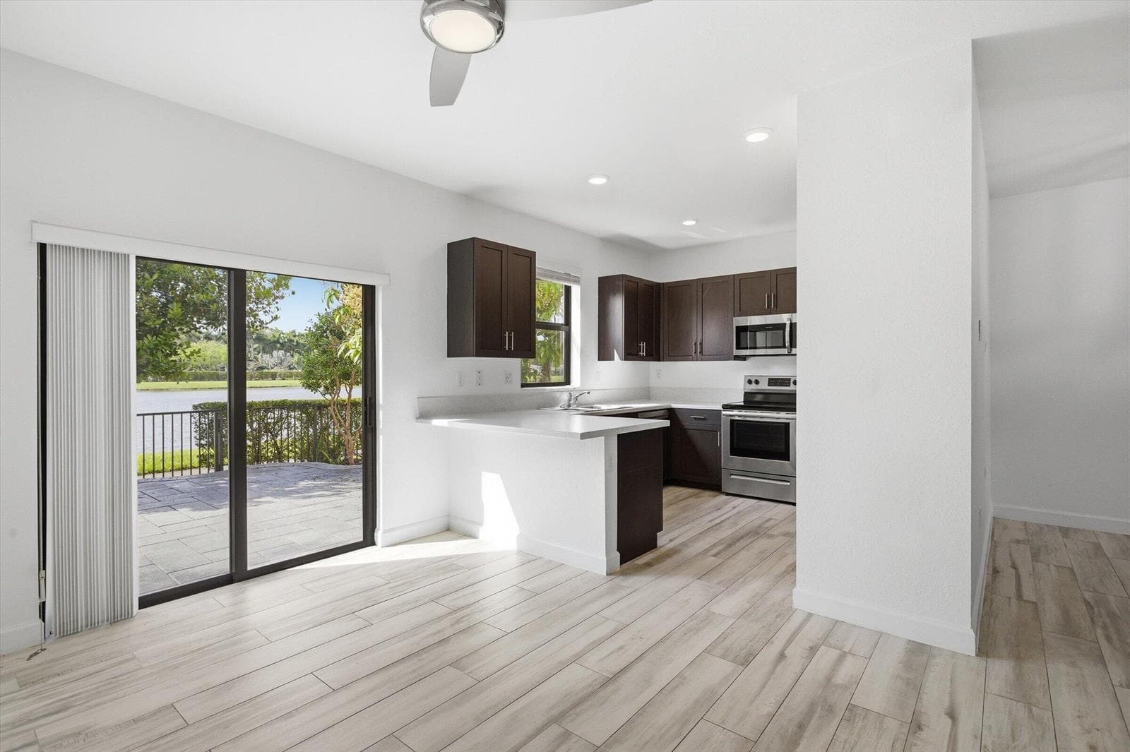 5884 Mustang Manor, Davie FL 33314