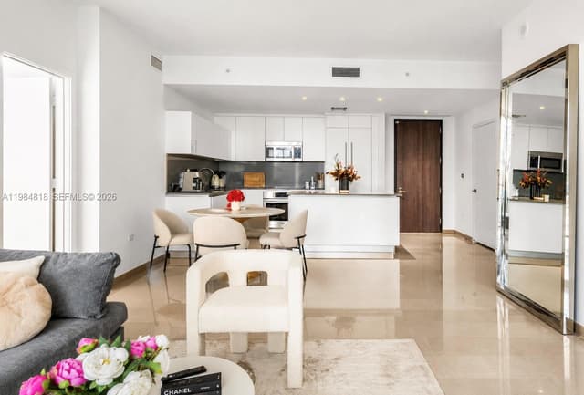 88 SW 7th St # 809, Miami FL 33130 - Miami, FL - Photo 2