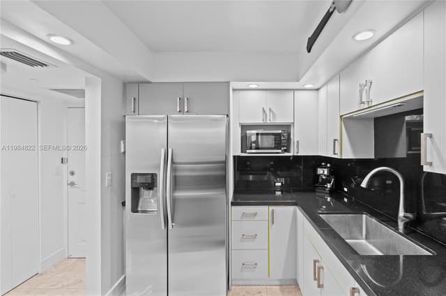 3675 N Country Club Dr # 1907, Aventura FL 33180 - Aventura, FL - Photo 7