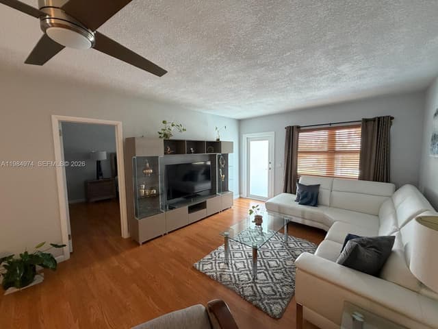630 Layne Blvd # 215, Hallandale Beach FL 33009 - Hallandale Beach, FL - Photo 2