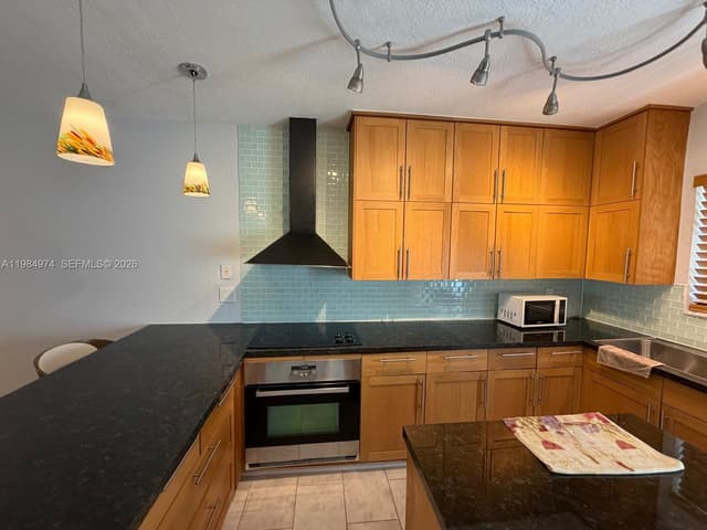 630 Layne Blvd # 215, Hallandale Beach FL 33009 - Hallandale Beach, FL - Photo 6