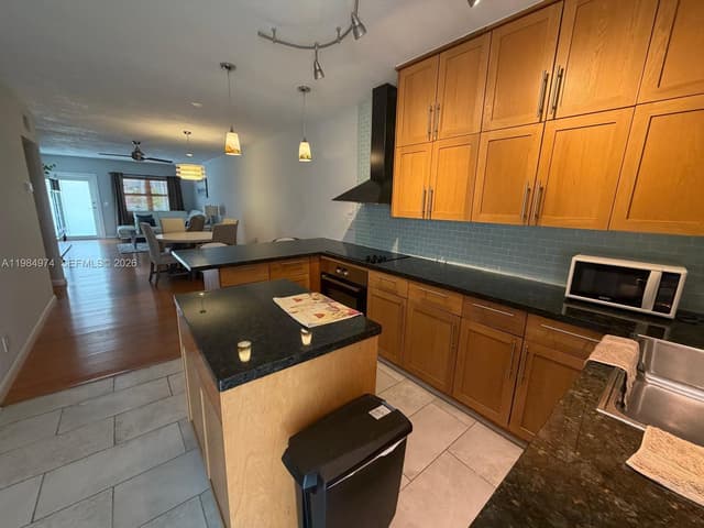 630 Layne Blvd # 215, Hallandale Beach FL 33009 - Hallandale Beach, FL - Photo 7