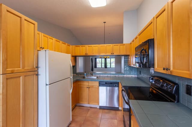 4715 Lucerne Lakes Boulevard E # 205, Lake Worth FL 33467 - Lake Worth, FL - Photo 7