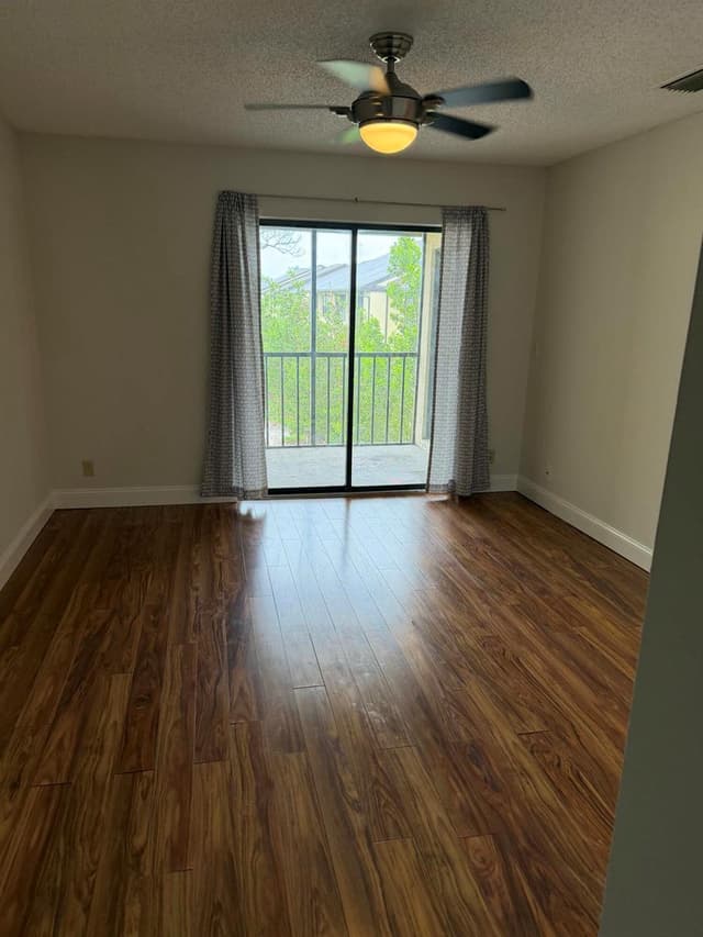 4715 Lucerne Lakes Boulevard E # 205, Lake Worth FL 33467 - Lake Worth, FL - Photo 3
