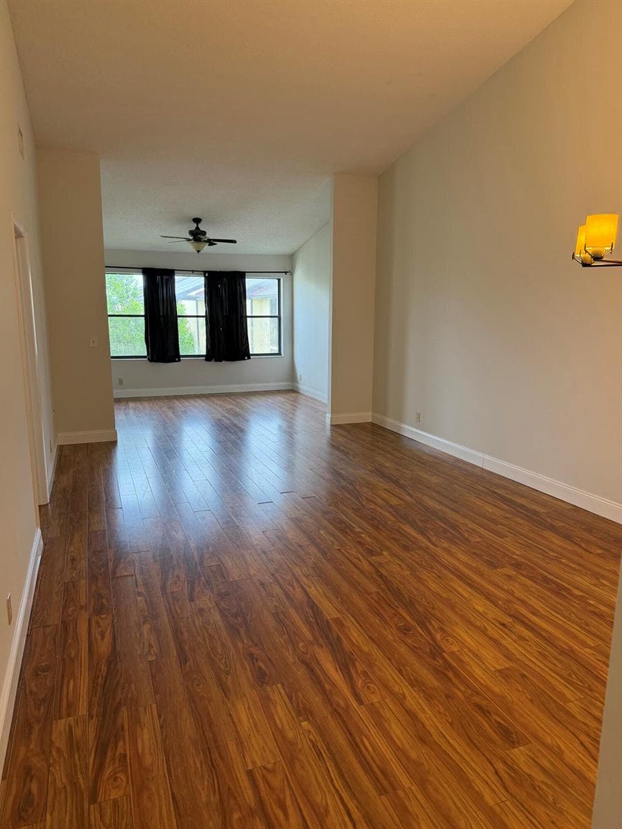4715 Lucerne Lakes Boulevard E # 205, Lake Worth FL 33467 - Lake Worth, FL - Photo 1