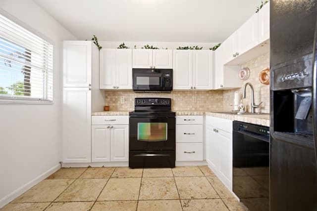 3593 Birdie Drive # 203, Lake Worth FL 33467 - Lake Worth, FL - Photo 4