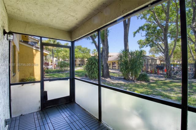 3095 N Oakland Forest Dr # 104, Oakland Park FL 33309 - Oakland Park, FL - Photo 6