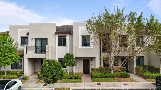 325 NE 208th Ter, Miami FL 33179
