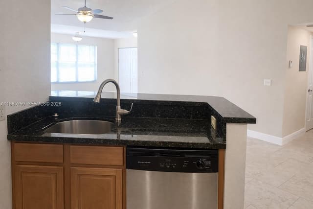3410 N Pinewalk Dr N # 827, Margate FL 33063 - Margate, FL - Photo 5
