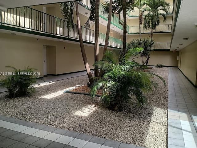 8321 NW 7th St # 307, Miami FL 33126 - Miami, FL - Photo 2
