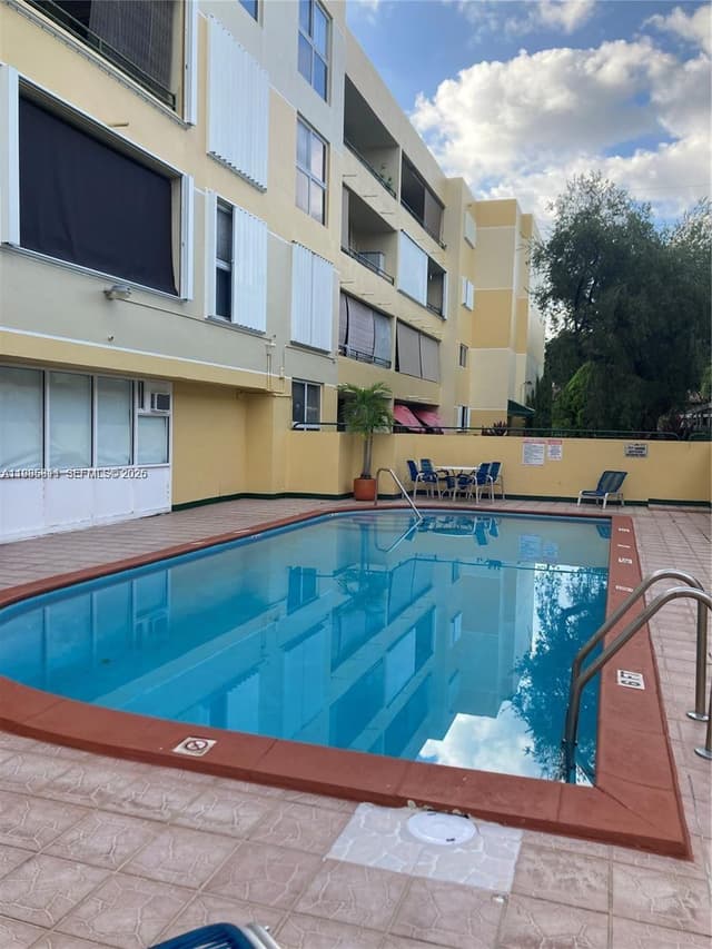 8321 NW 7th St # 307, Miami FL 33126 - Miami, FL - Photo 5
