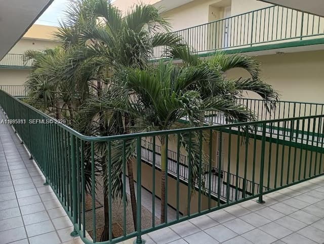 8321 NW 7th St # 307, Miami FL 33126 - Miami, FL - Photo 4