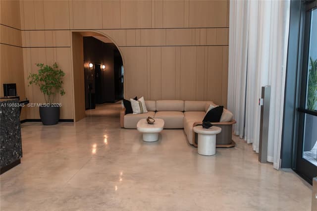 121 NE 5th St # 2211, Miami FL 33132 - Miami, FL - Photo 2