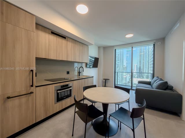 121 NE 5th St # 2211, Miami FL 33132 - Miami, FL - Photo 4