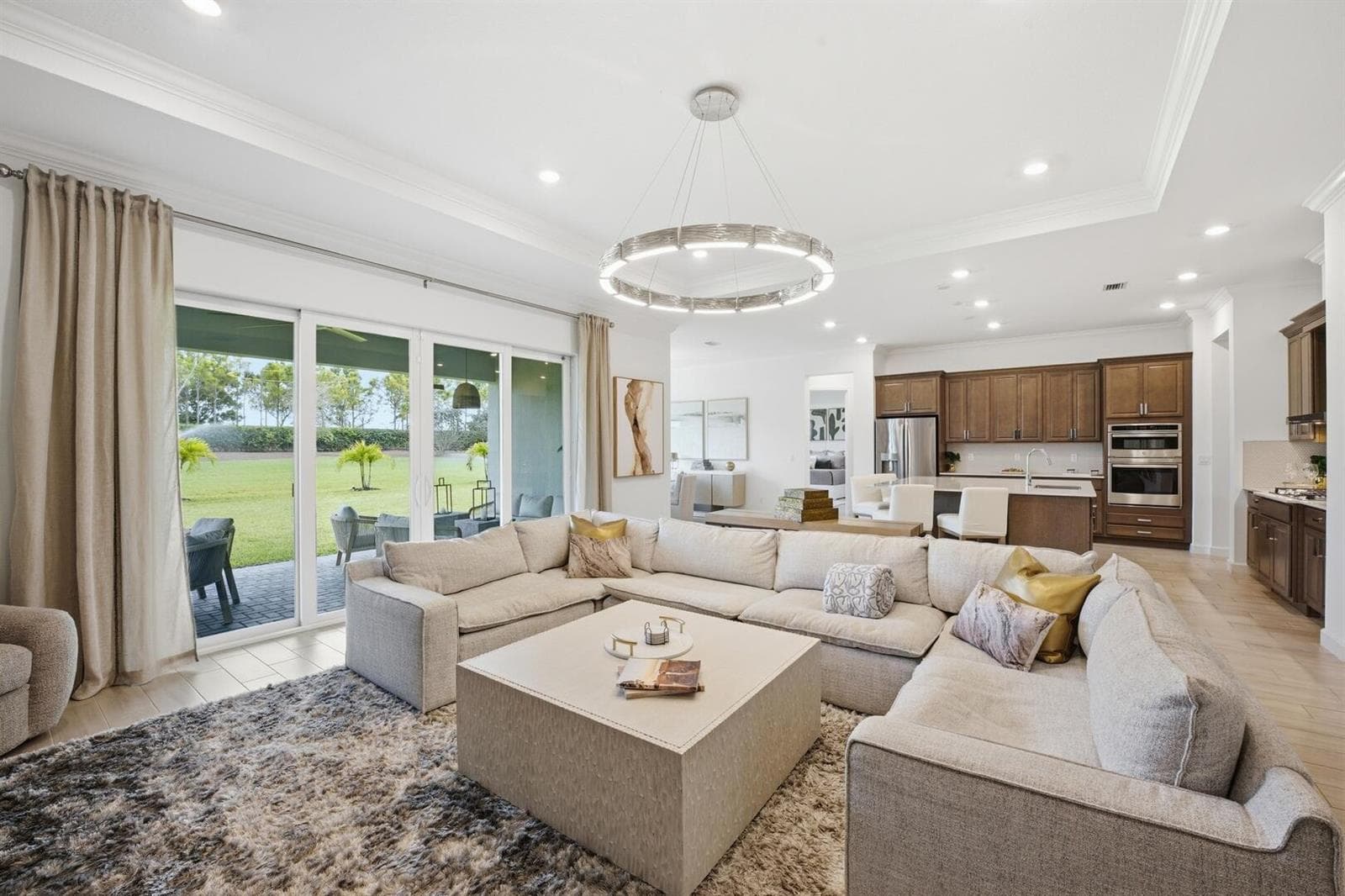 732 Hookline Circle, Loxahatchee FL 33470