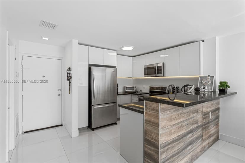 6545 Indian Creek Dr # 306, Miami Beach FL 33141