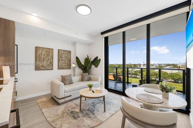 580 72nd St # 613, Miami Beach FL 33141 - Miami Beach, FL - Photo 2