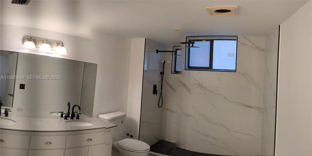 601 Ives Dairy Rd # 8, Miami FL 33179 - Miami, FL - Photo 2