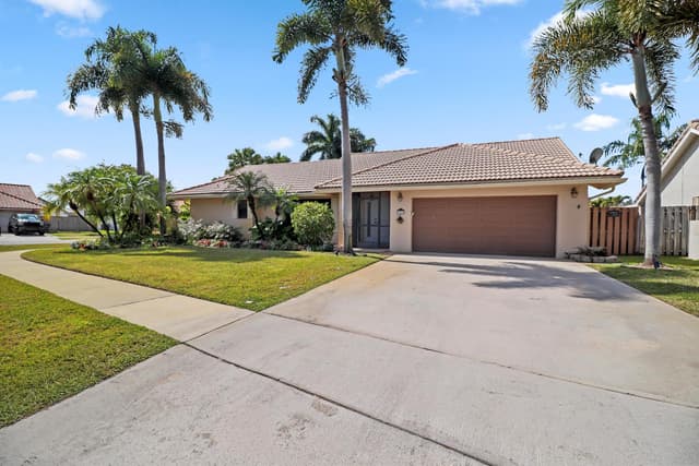 9260 Laurel Green Drive, Boynton Beach FL 33437 - Boynton Beach, FL - Photo 3